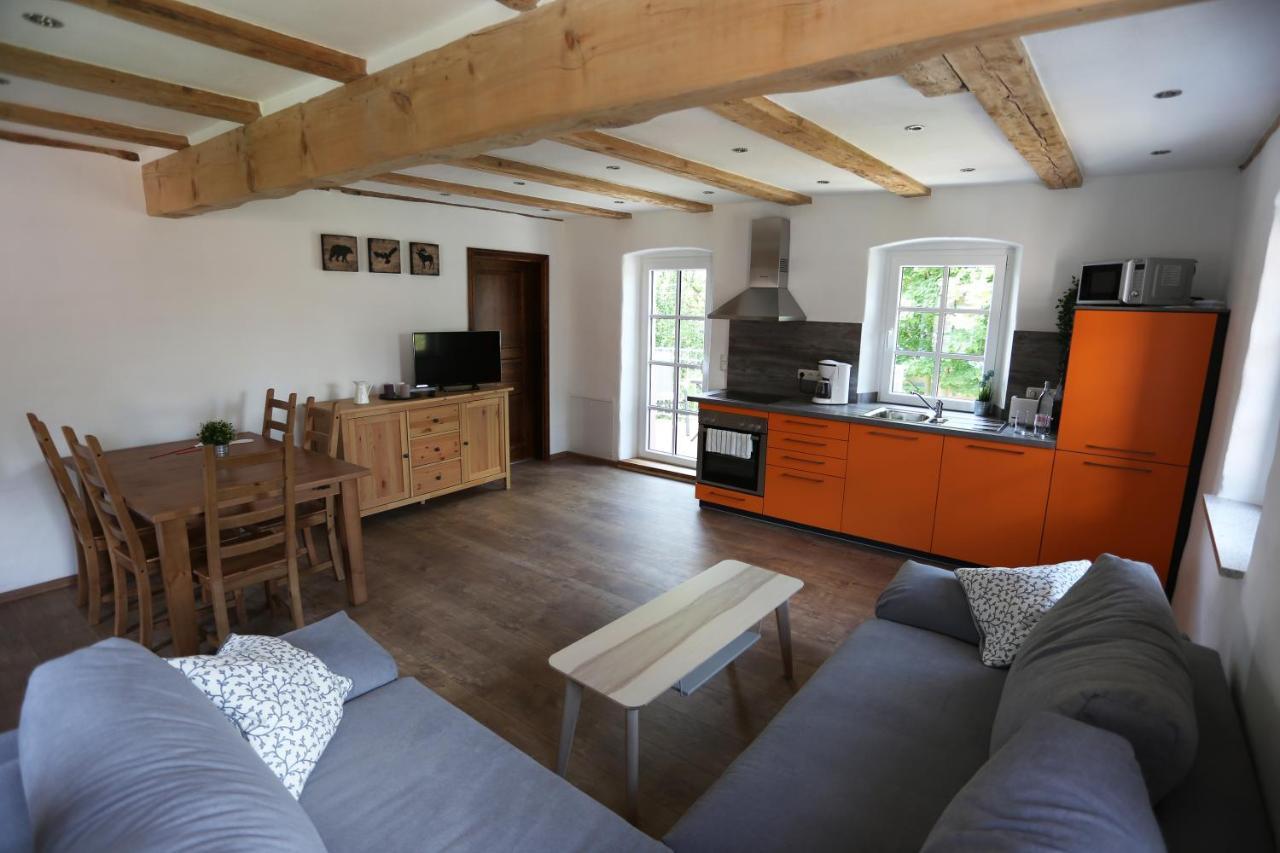 Altes -Haus Lägenhet Gattendorf Exteriör bild