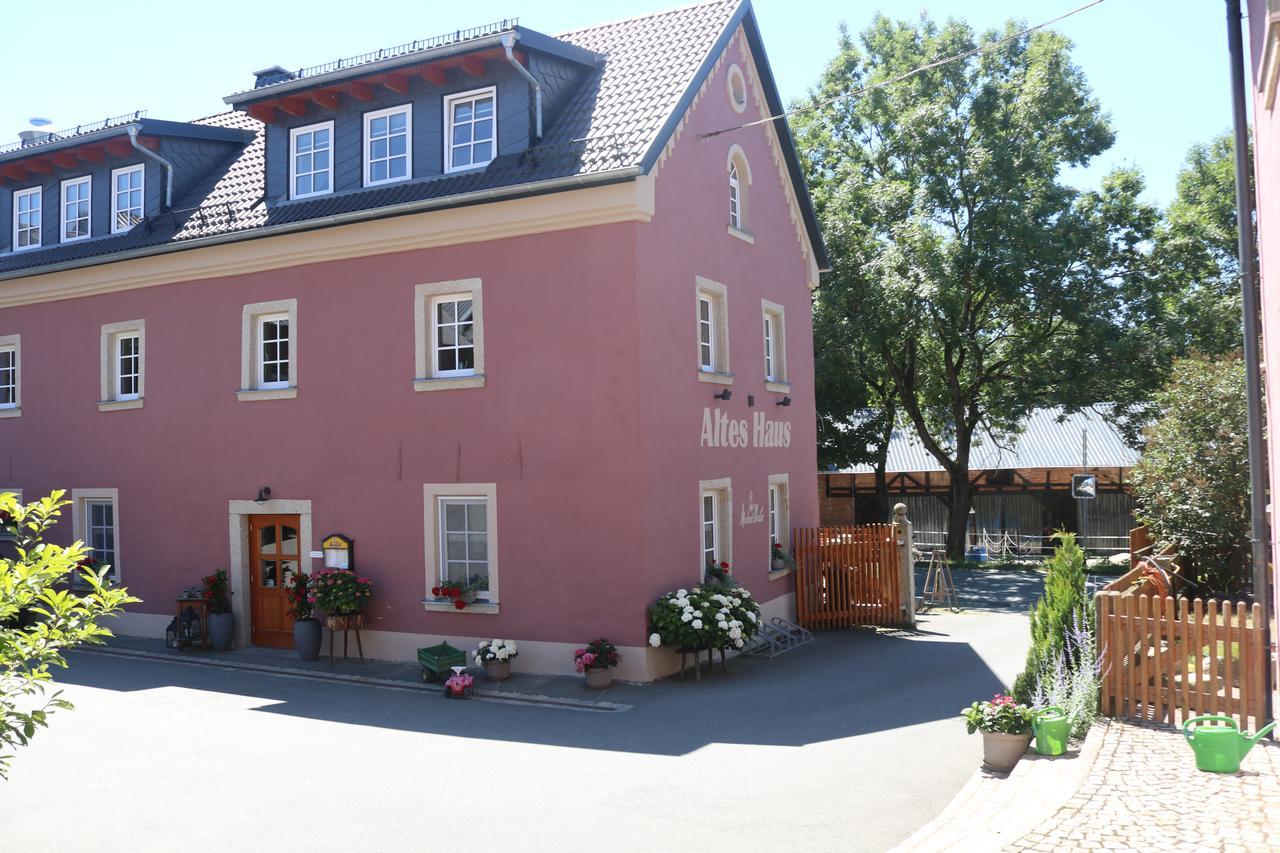 Altes -Haus Lägenhet Gattendorf Exteriör bild